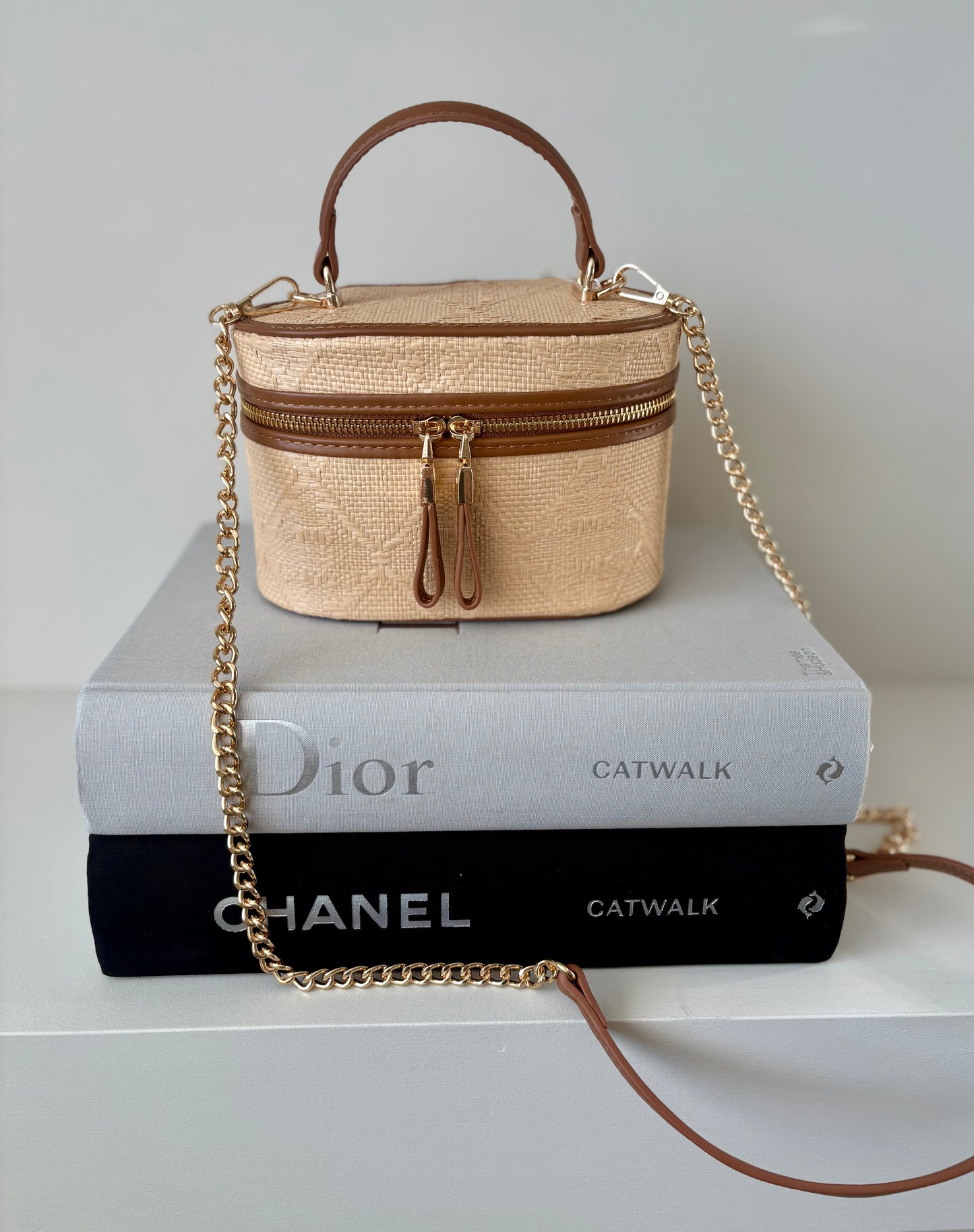 Tan Faux Leather Trim Straw Style Bucket Bag