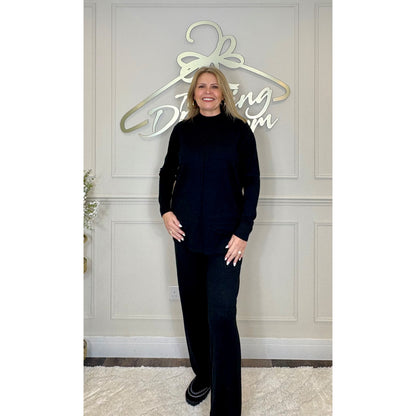 Turtle Neck Loungesuit in Black