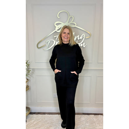 Turtle Neck Loungesuit in Black