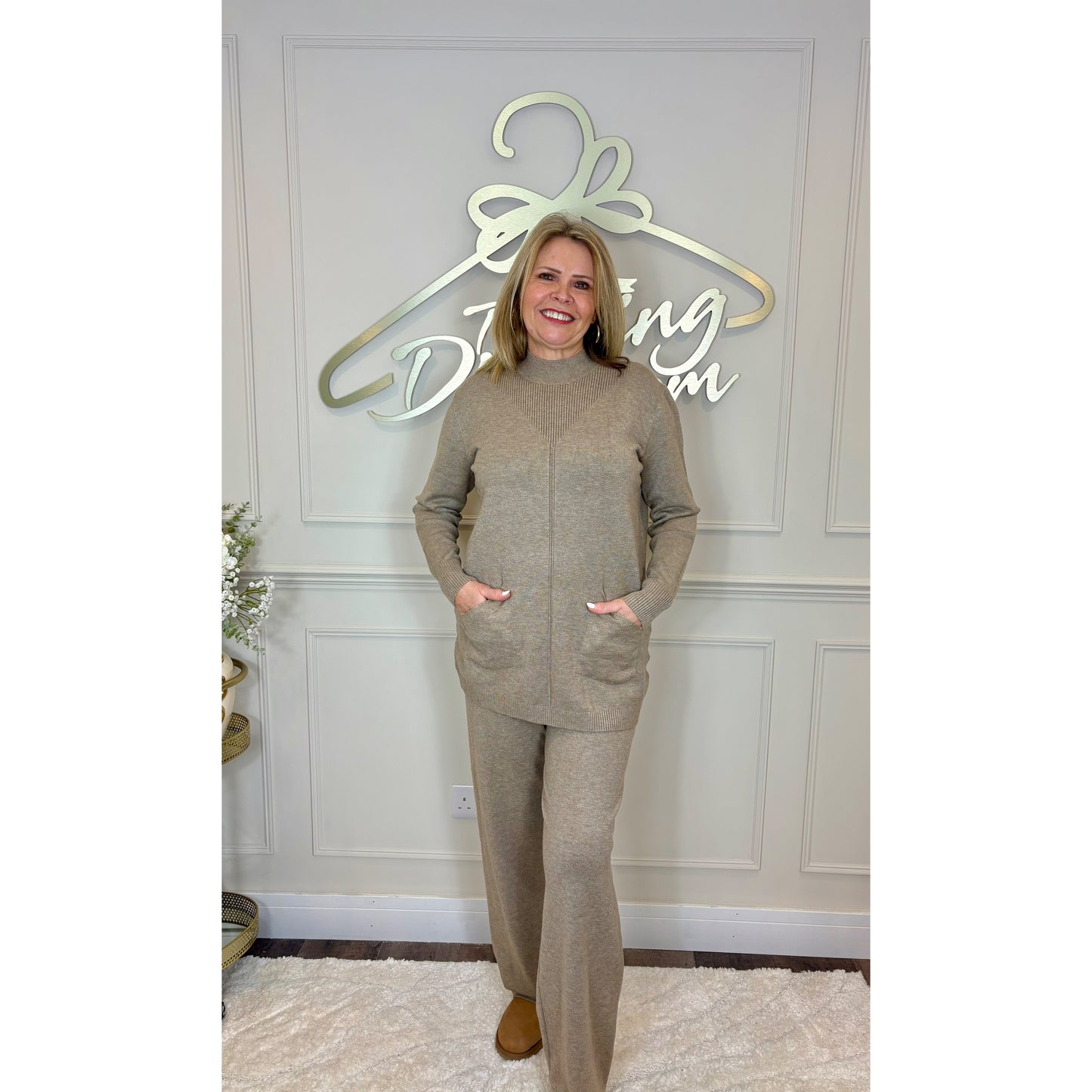 Turtle Neck Loungesuit in Taupe