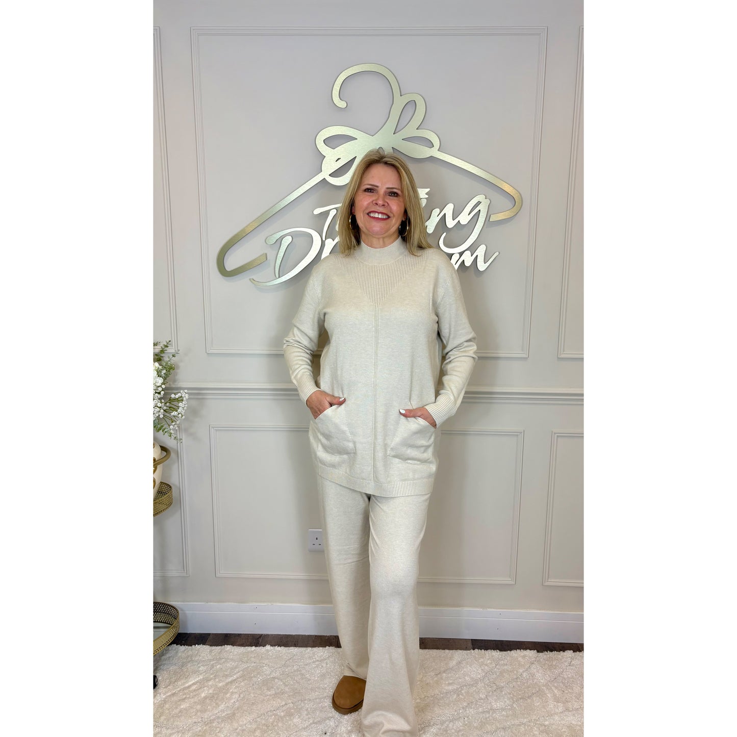 Turtle Neck Loungesuit in Cream